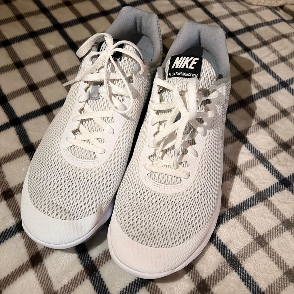 Nike Flex Experience RN 6